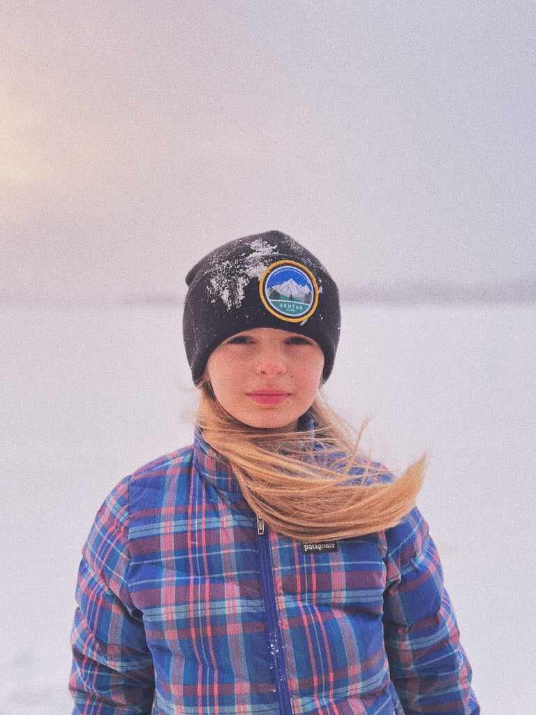 Jämtlandsmössan svart