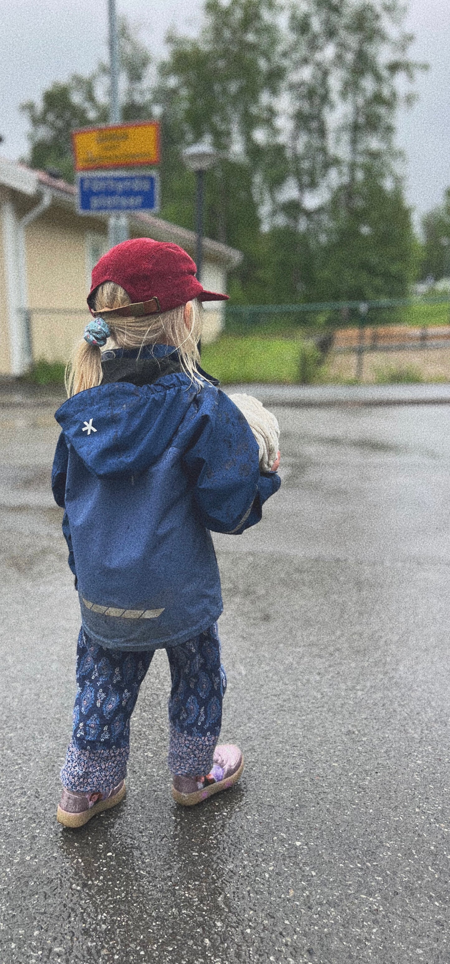 Lägerkepan fempanel röd